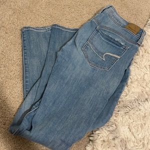 American Eagle Light Wash Long Jeans